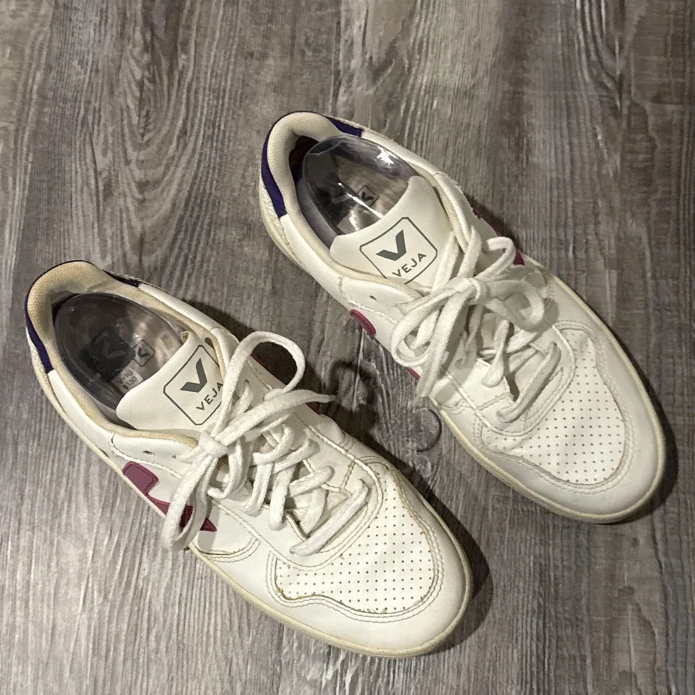 Veja V-10 White Pink Purple Leather Sneakers Women's Size 10 EUR 41 Casual